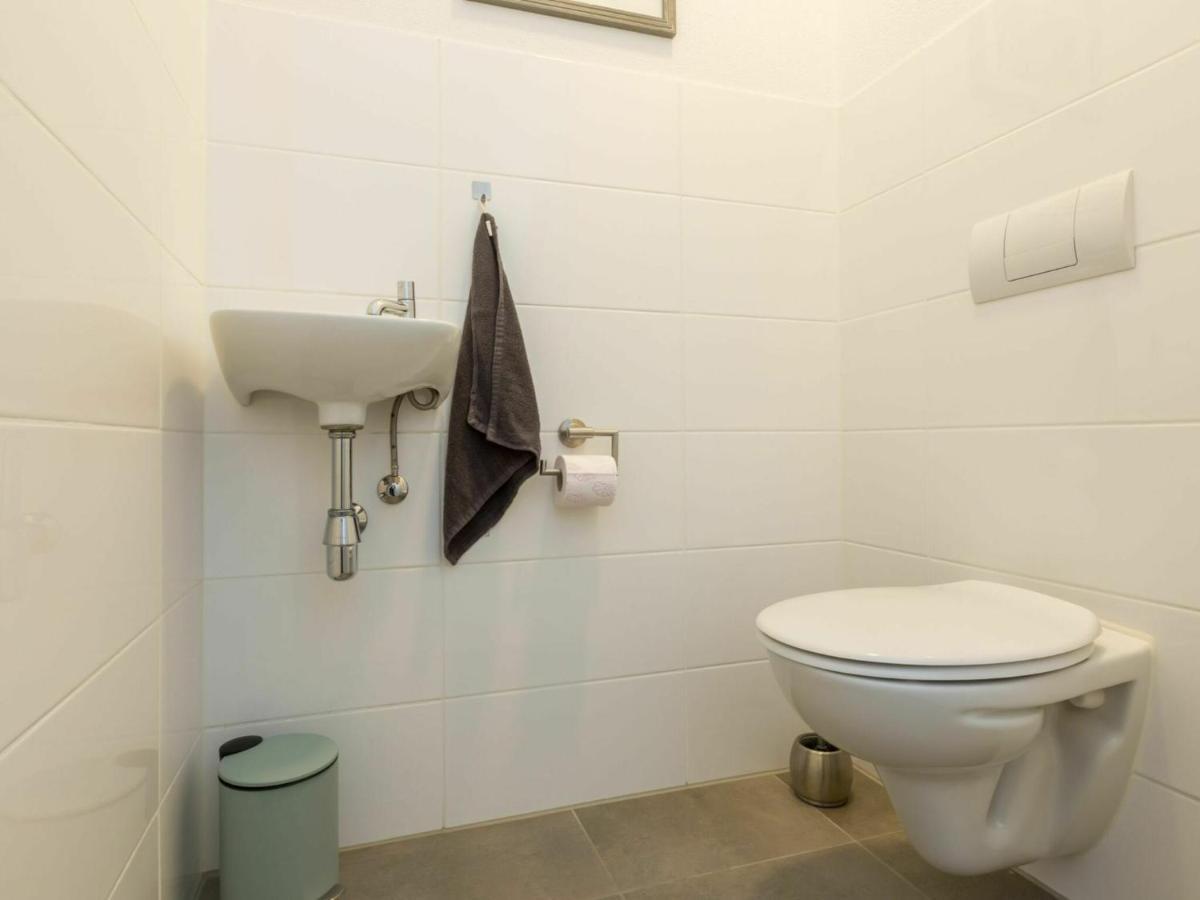 Luxurious Apartment In Koudekerke Near Beach Экстерьер фото